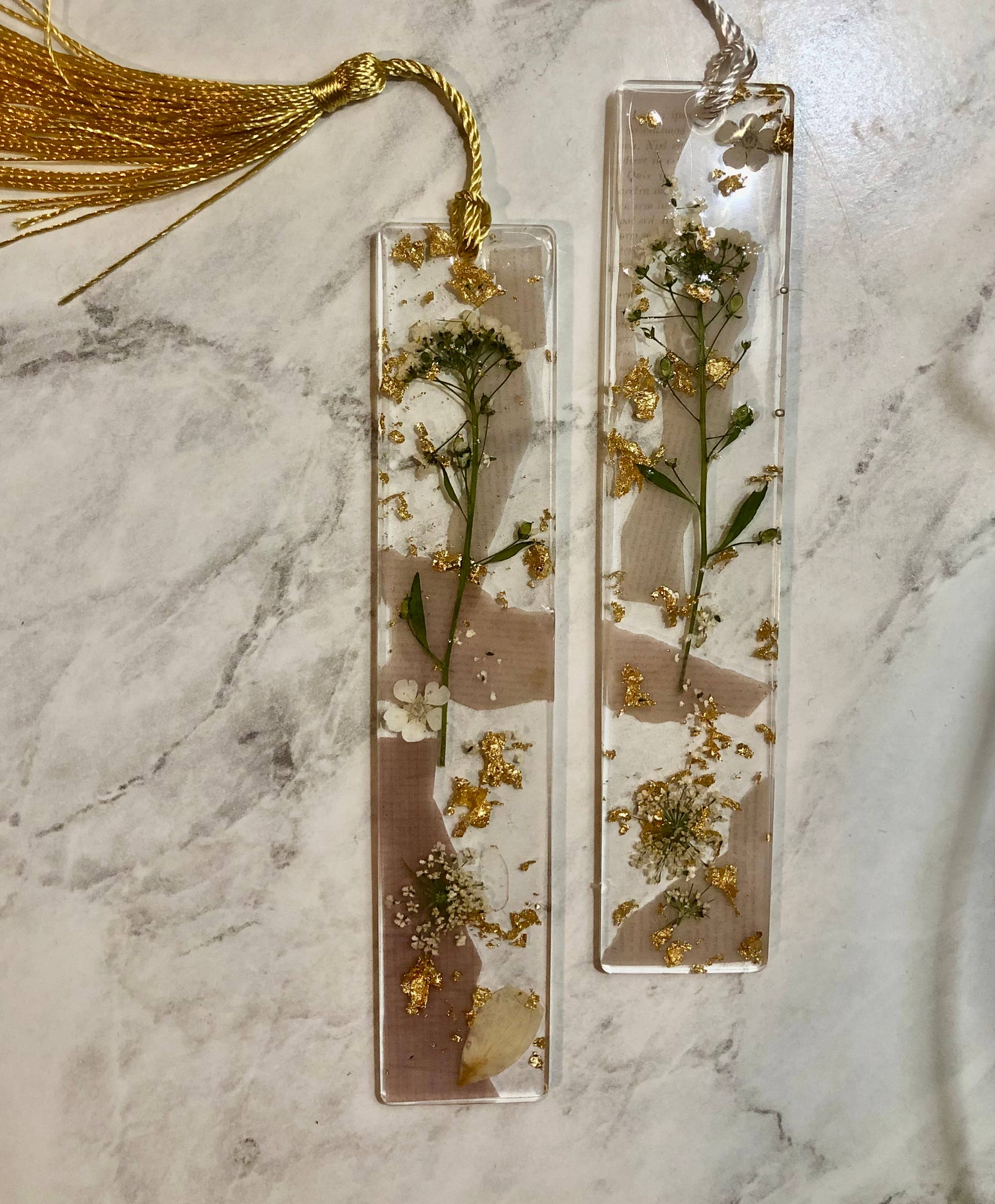 Vintage Floral Resin Bookmark: Gold